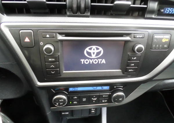 Toyota Auris cena 39900 przebieg: 183000, rok produkcji 2014 z Radom małe 352